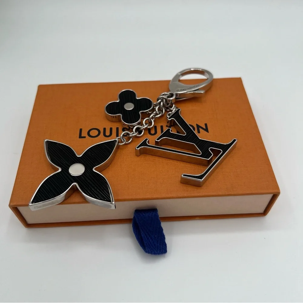 Authentic Louis Vuitton Black and Silver Keychain❤️ - Picture 6 of 6